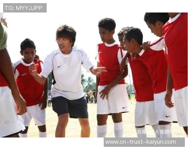 恒大足球球童的成长之路与梦想追逐的精彩瞬间