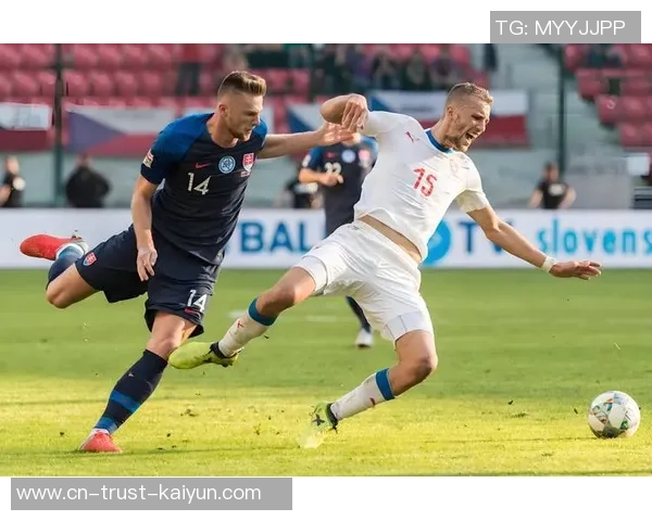 捷克足球队阵容分析及其在国际比赛中的表现与战术策略探讨